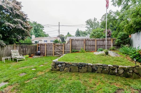 4 Puritan Road Marblehead, MA 01945 - Photo 13 of 16 Gallery Image 13