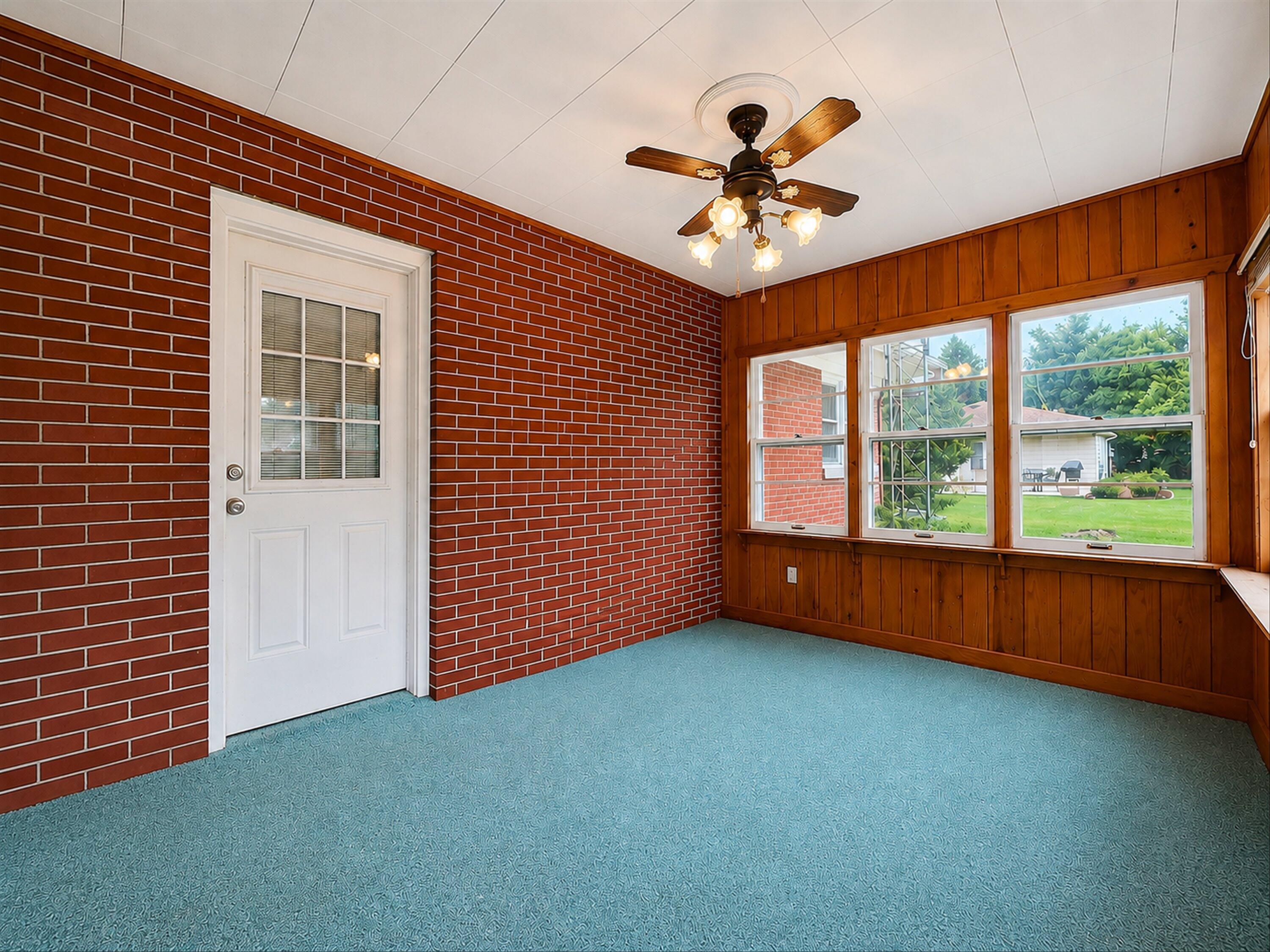 3628 Country Lane Racine, WI 53405 - Photo 33 of 42 33-Sunroom