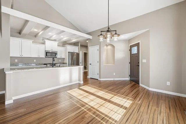 $459,900 | 282 Lower Woodford Circle, West Bend, WI 53090