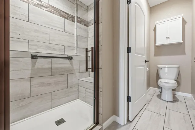 $459,900 | 282 Lower Woodford Circle, West Bend, WI 53090