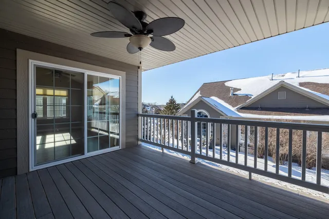 $459,900 | 282 Lower Woodford Circle, West Bend, WI 53090