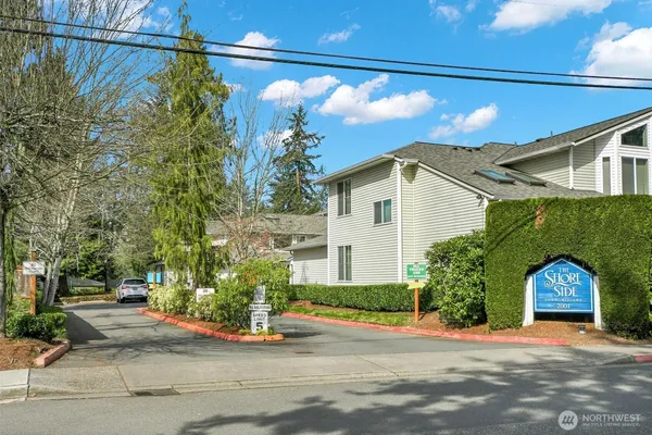 $425,000 | 2001 120th Place Southeast, Unit 2102, Everett, WA 98208