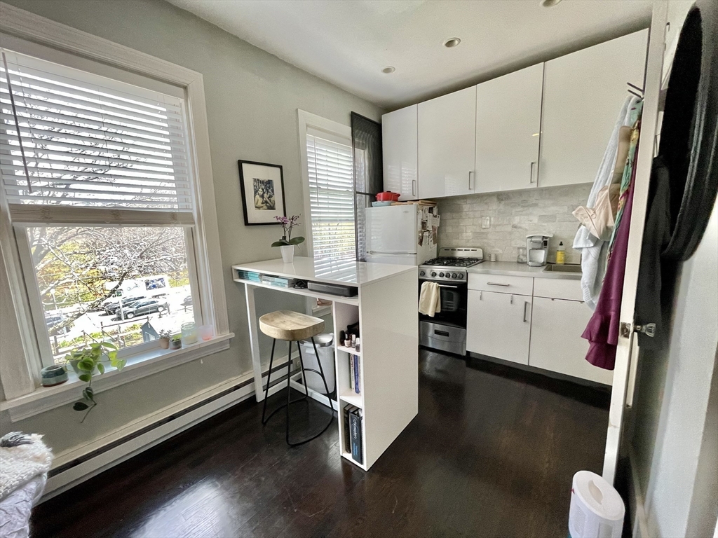 57 Dwight Street, Unit 2 Boston, MA 02118 - Photo 5 of 8