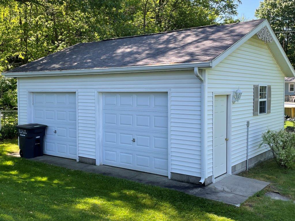 2549 Shettler Road Muskegon, MI 49444 - Photo 39 of 44 IMG_3621