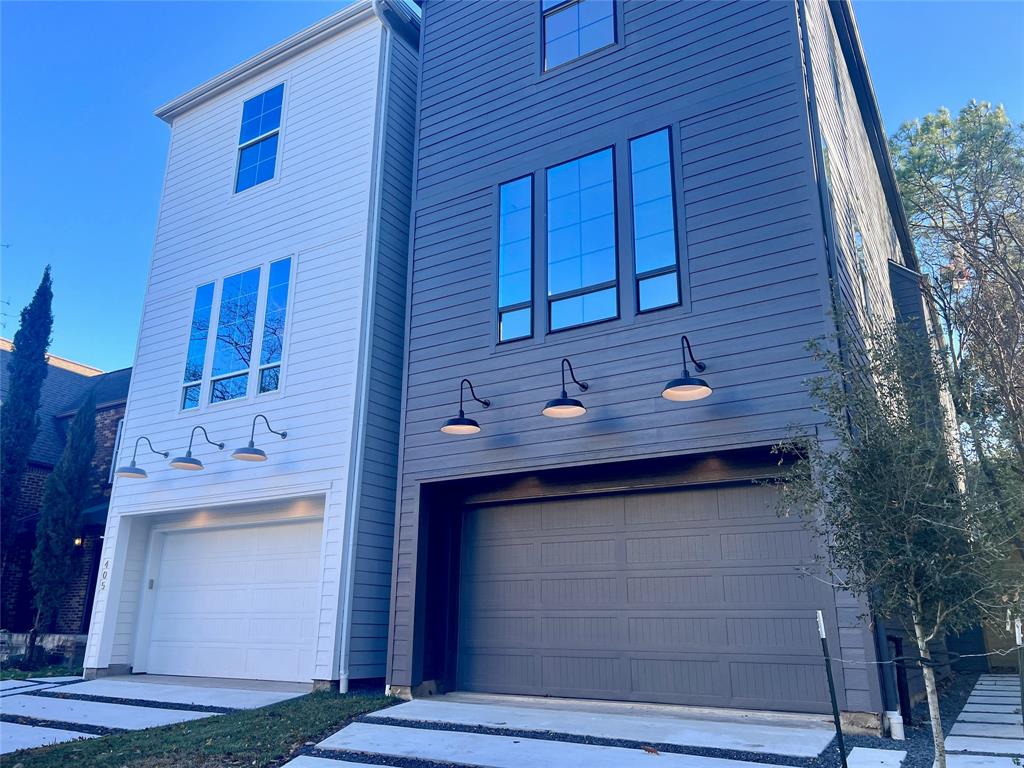 407 West Saulnier St  