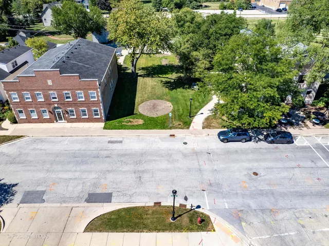 100 South Walnut Street, Itasca, IL 60143