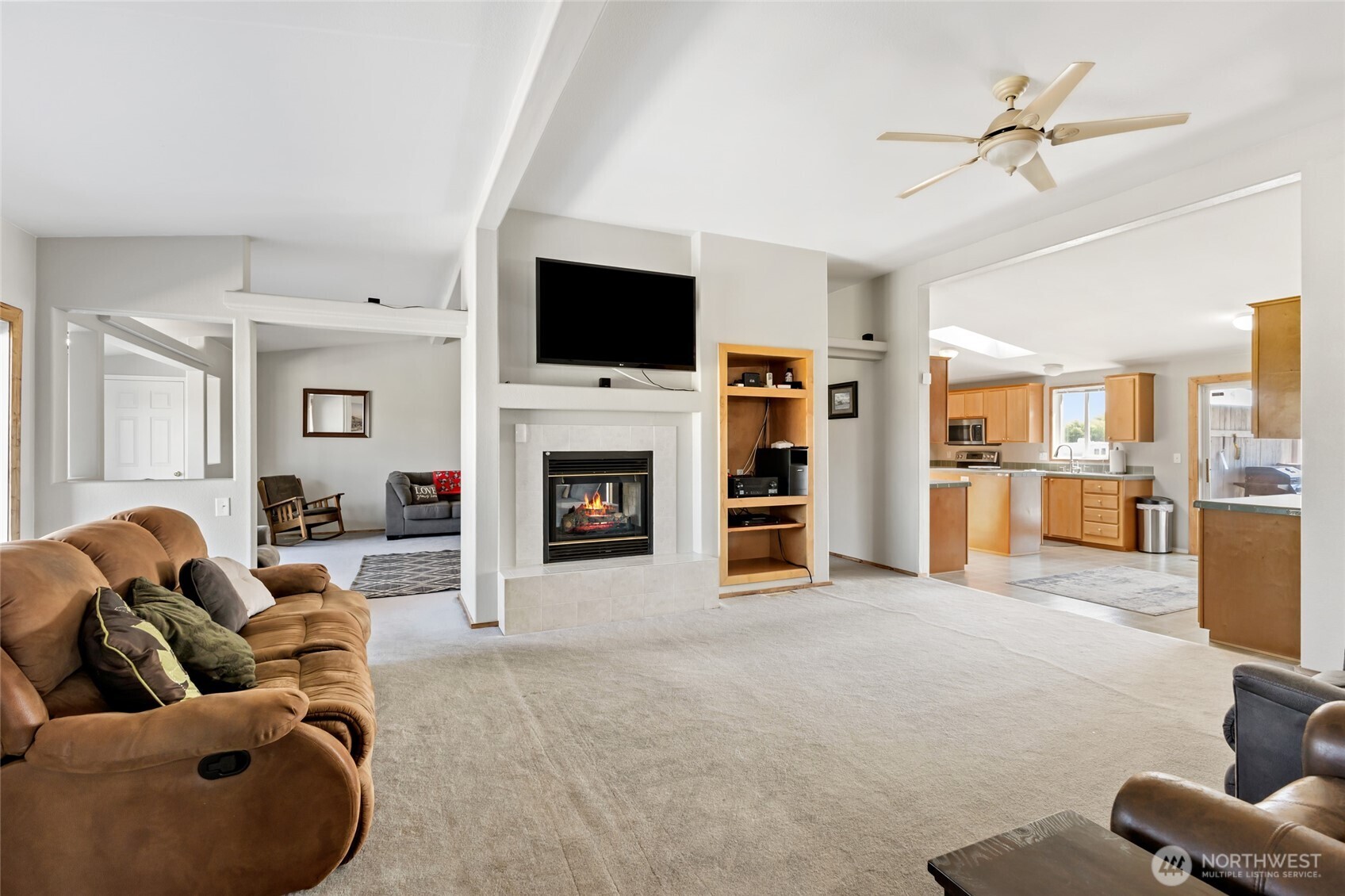 12455 Dodson Road Northwest Ephrata, WA 98823 - Photo 15 of 40 a living room with furniture and a flat screen tv