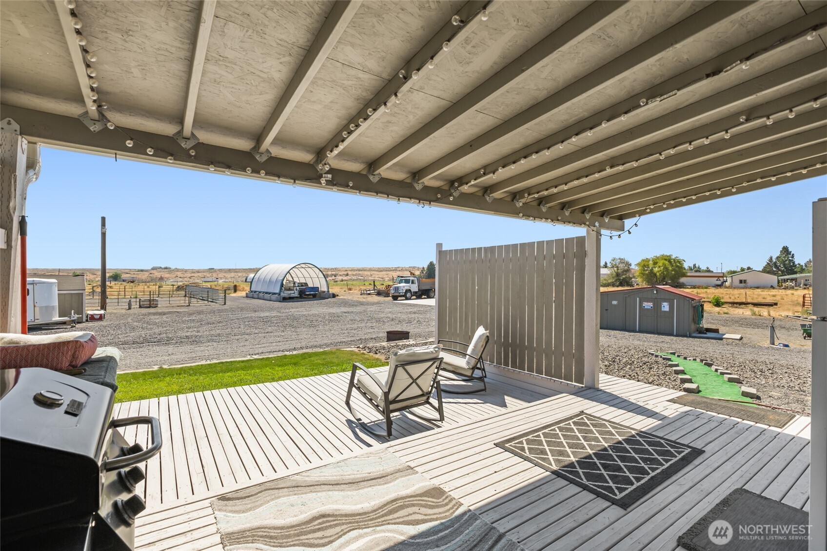 12455 Dodson Road Northwest Ephrata, WA 98823 - Photo 23 of 40 a view of a roof deck