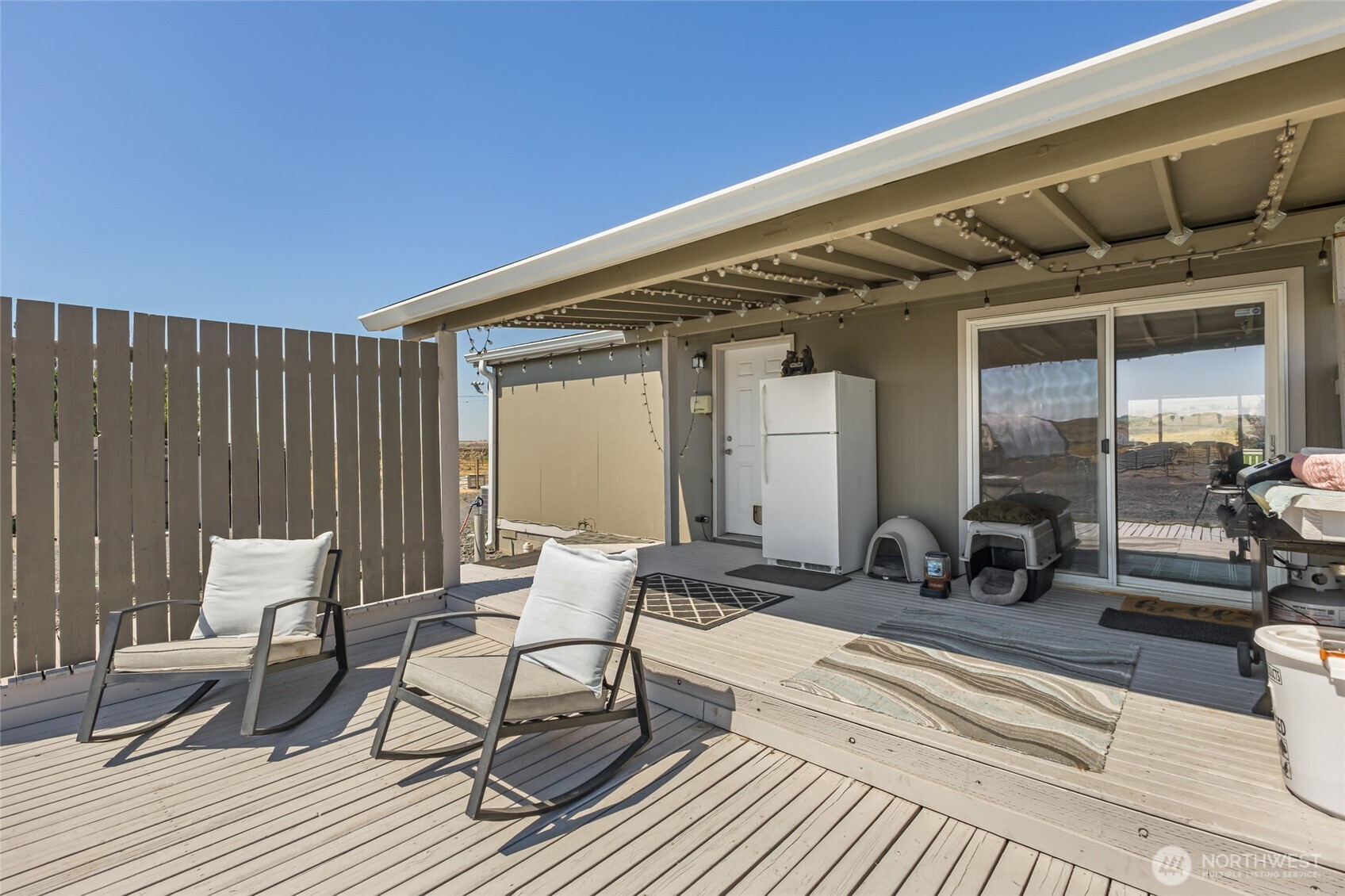 12455 Dodson Road Northwest Ephrata, WA 98823 - Photo 28 of 40 a building outdoor space with patio furniture