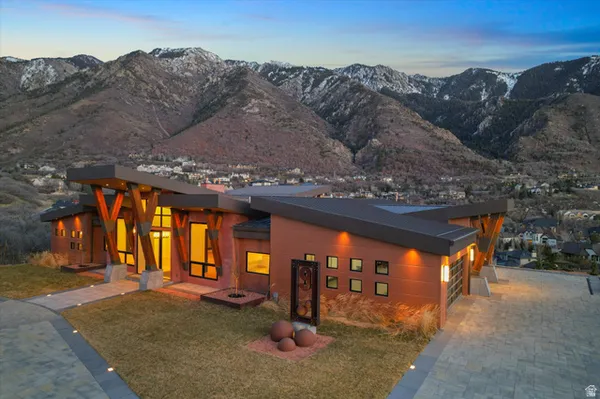 $9,000,000 | 9 Windsong Lane, Sandy, UT 84092