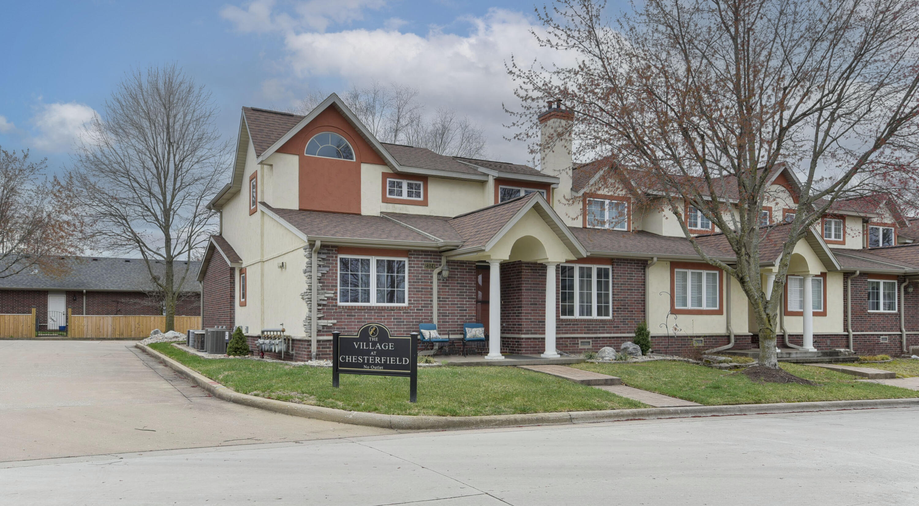 2324 West Westview Street Springfield, MO 65807 - Photo 1 of 1 Welcome Home!