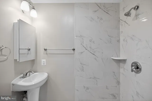 $649,000 | 8012 Frye Road, Alexandria, VA 22309