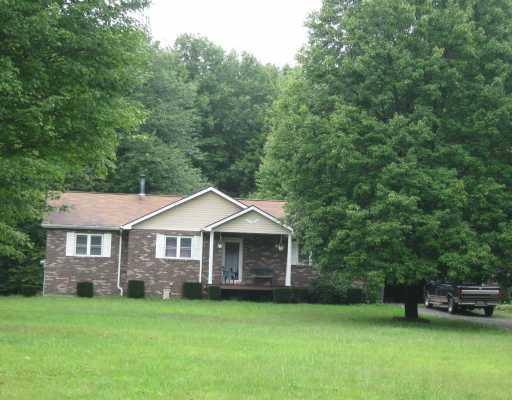 225 Tieline Road Grove City, PA 16127 - Photo 1 of 9 Exterior Front.