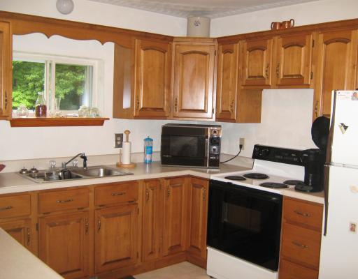 225 Tieline Road Grove City, PA 16127 - Photo 2 of 9 Kitchen.