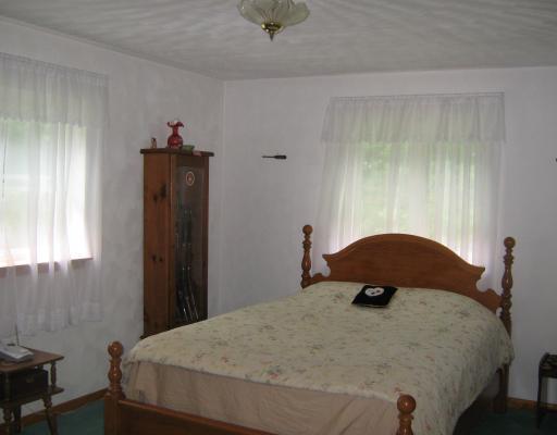 225 Tieline Road Grove City, PA 16127 - Photo 5 of 9 Master Bedroom.