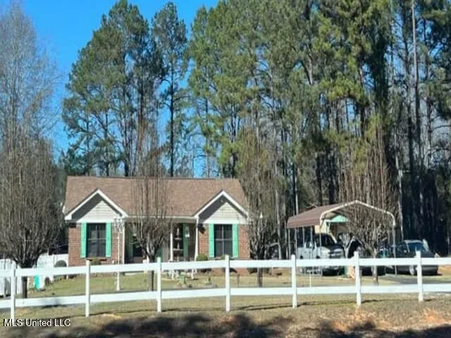 $79,800 | 881 County Road 33, Heidelberg, MS 39439