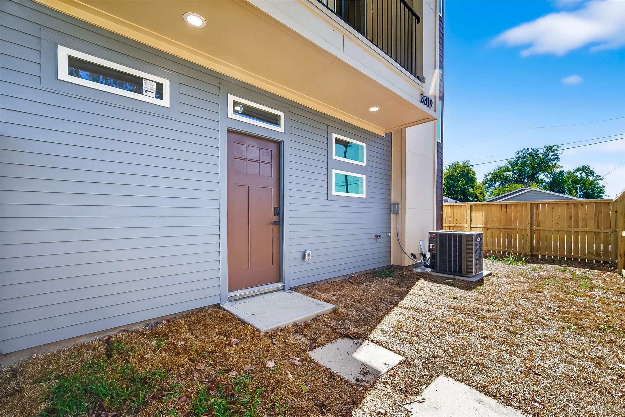 3315 Nettleton Street Houston, TX 77004 - Photo 32 of 38 a view of a backyard