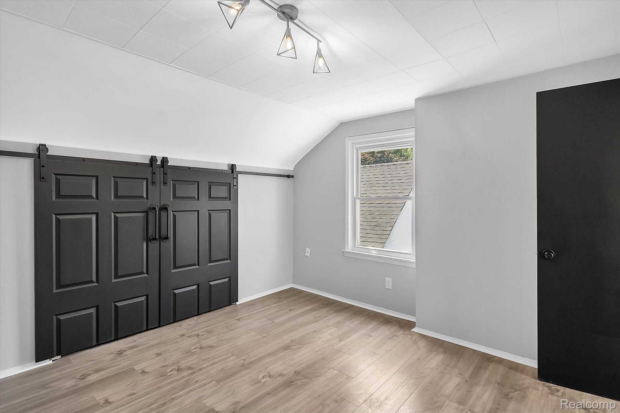 403 Touraine Road Grosse Pointe, MI 48236 - Photo 27 of 50 Gallery Image 27