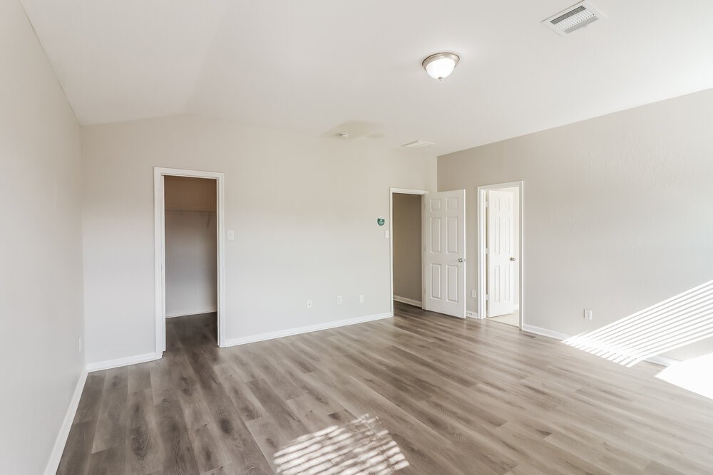 6227 Channelbrook Lane Spring, TX 77379 - Photo 12 of 16 Gallery Image 12