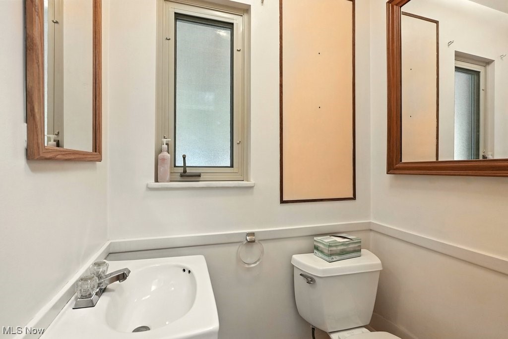 8310 Broadview Road Broadview Heights, OH 44147 - Photo 17 of 32