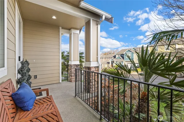 $700,000 | 1320 34th Street Southeast, Puyallup, WA 98372