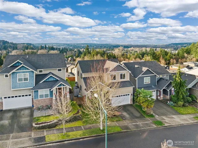 $700,000 | 1320 34th Street Southeast, Puyallup, WA 98372