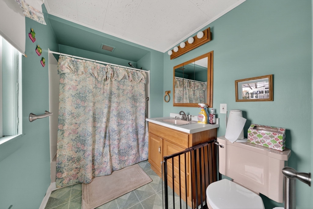 145 Pleasant Street Fairhaven, MA 02719 - Photo 28 of 41