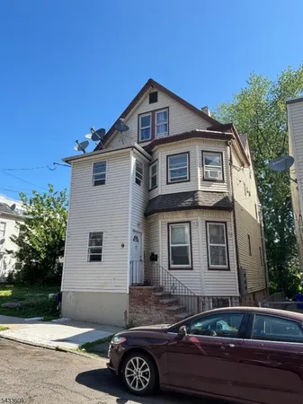 $799,900 | 9 Courtland Street, Paterson, NJ 07503