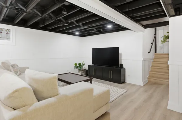 $840,000 | 1205 Chateaugay Avenue, Naperville, IL 60540