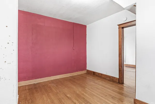 $180,000 | 3319 South Clinton Street, Fort Wayne, IN 46806