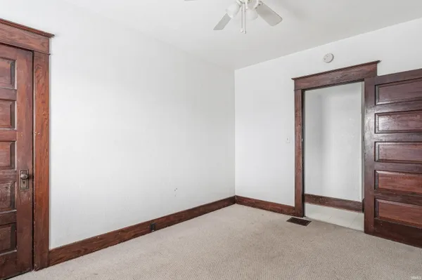 $180,000 | 3319 South Clinton Street, Fort Wayne, IN 46806
