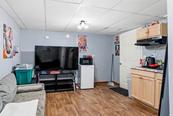 $180,000 | 3319 South Clinton Street, Fort Wayne, IN 46806