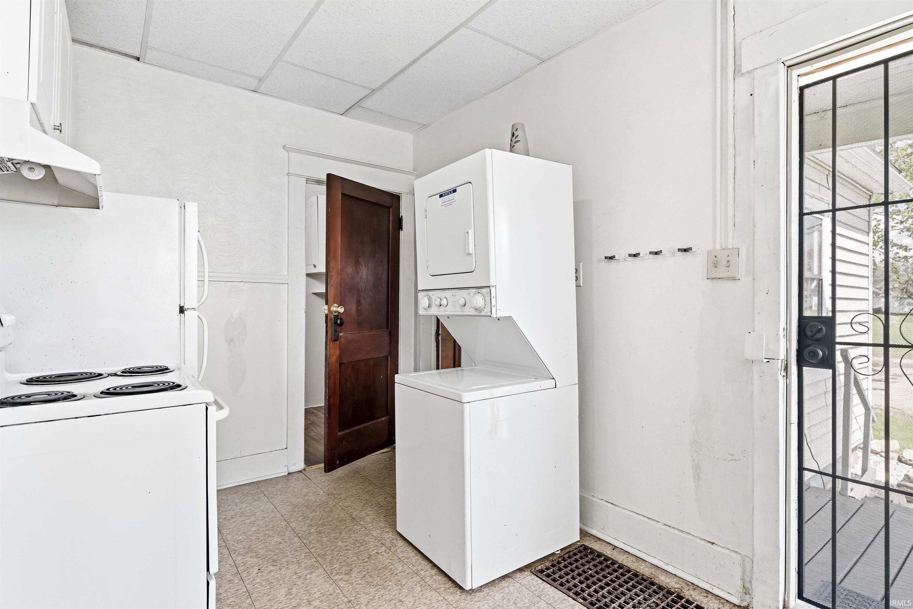 3319 South Clinton Street Fort Wayne, IN 46806 - Photo 8 of 25