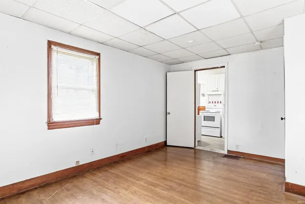 $180,000 | 3319 South Clinton Street, Fort Wayne, IN 46806