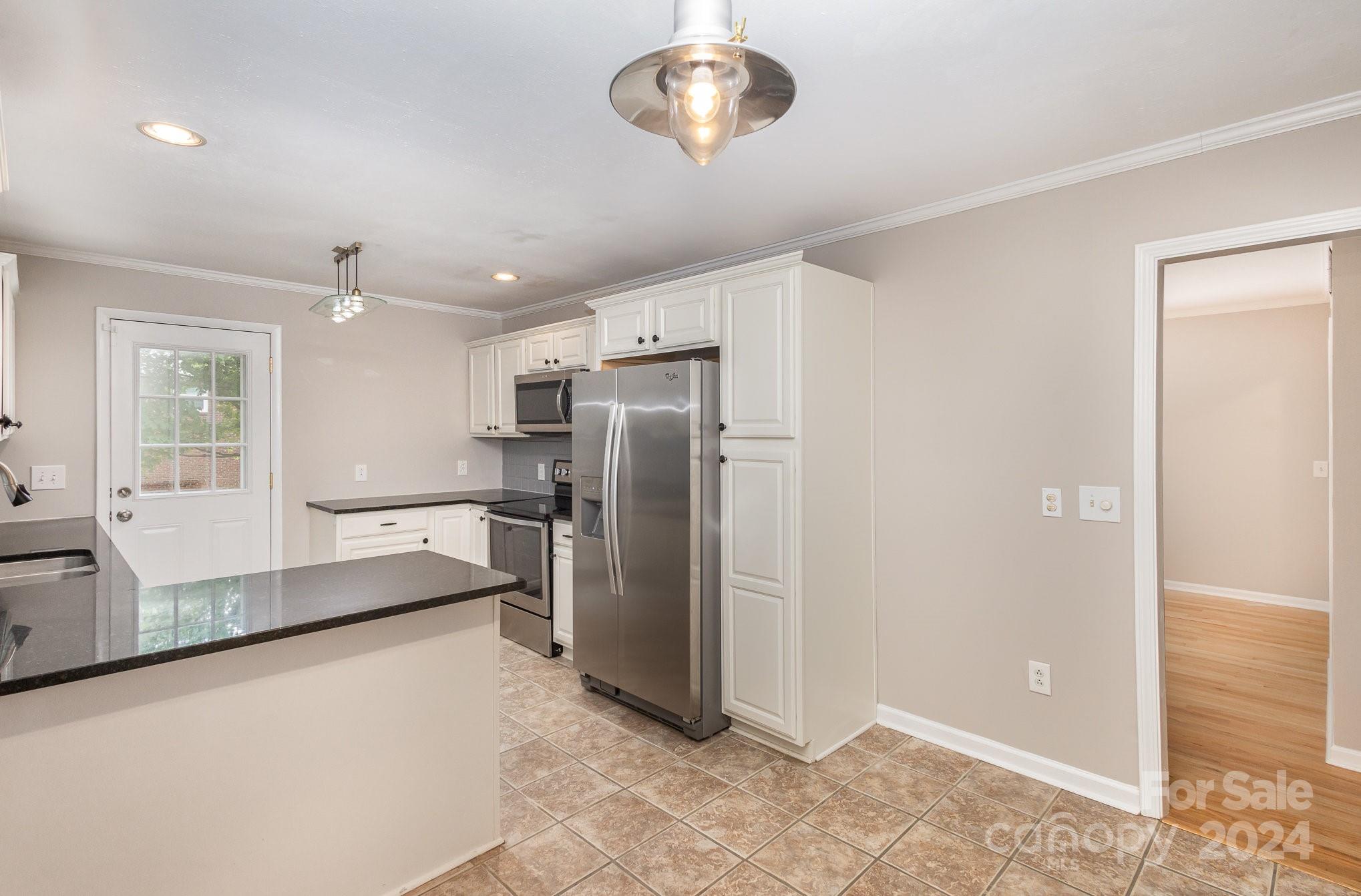 1512 Rama Road Charlotte, NC 28211 - Photo 7 of 30