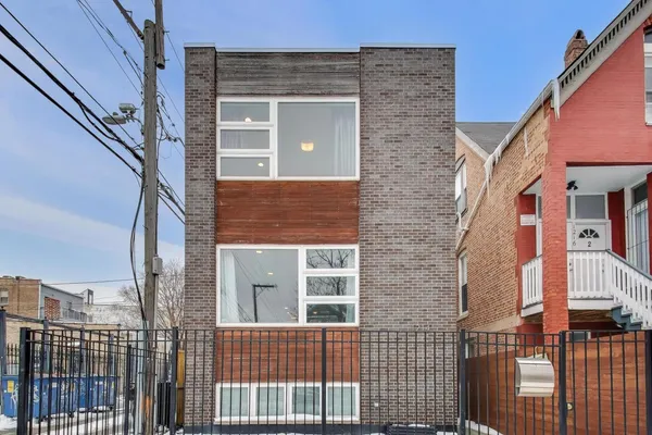 $789,900 | 1214 North Rockwell Street, Chicago, IL 60622