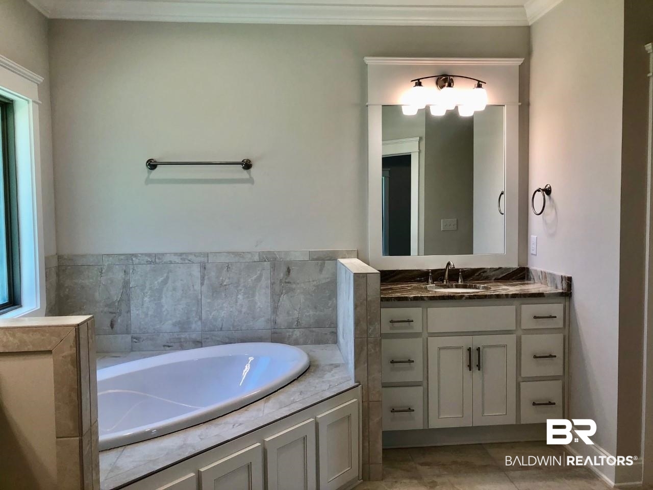 8717 Rosedown Lane Daphne, AL 36526 - Photo 7 of 16 Master Bath