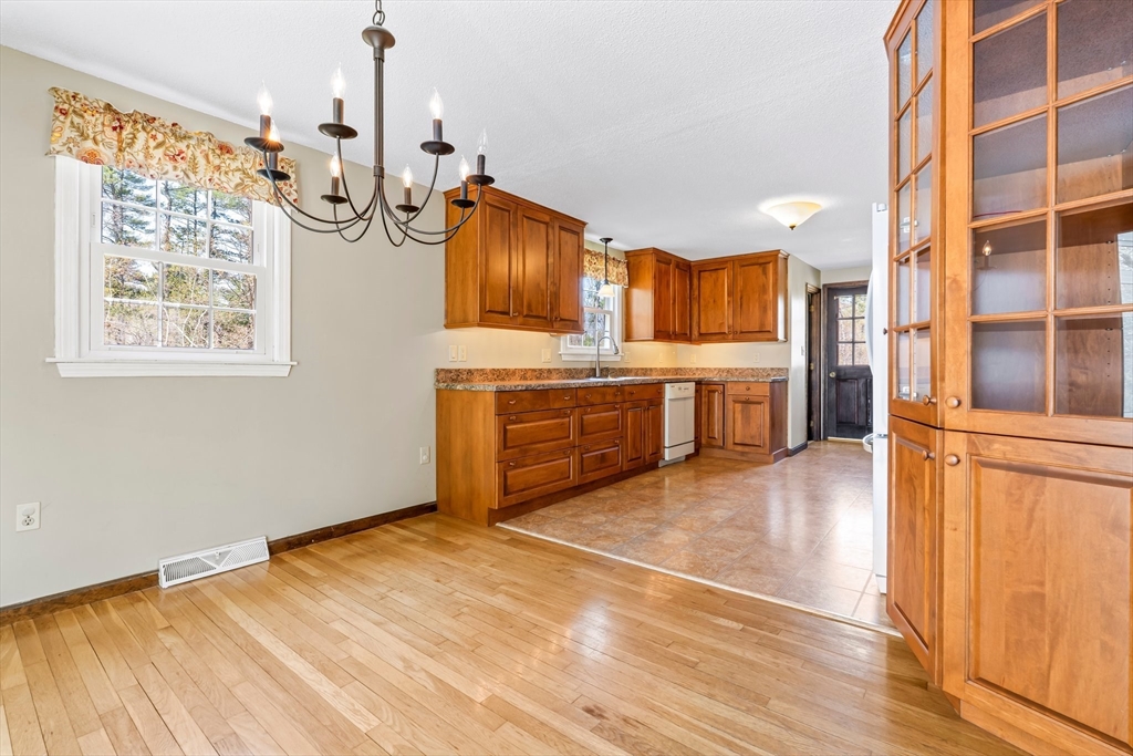 189 Flavell Road Groton, MA 01450 - Photo 14 of 32 Gallery Image 14