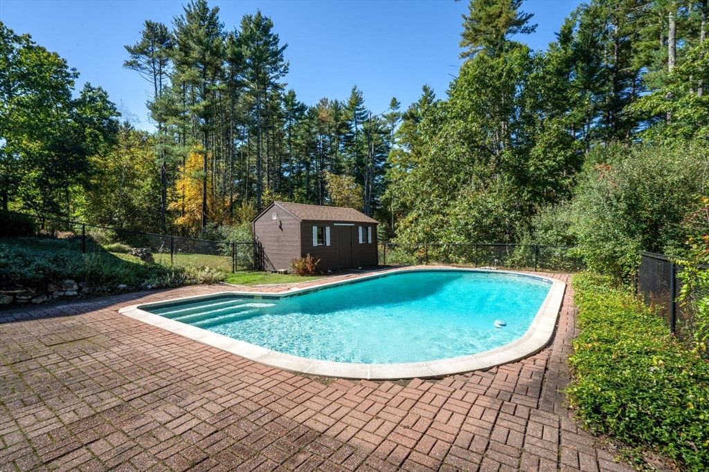 189 Flavell Road Groton, MA 01450 - Photo 6 of 32 Gallery Image 6
