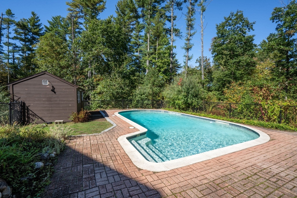 189 Flavell Road Groton, MA 01450 - Photo 7 of 32 Gallery Image 7