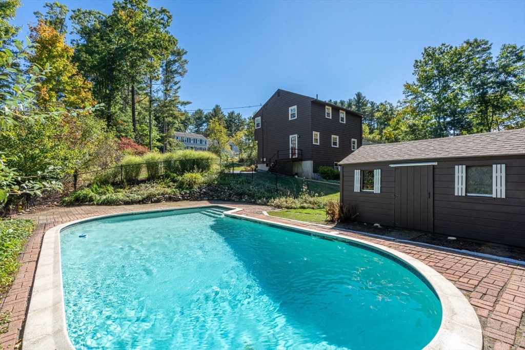 189 Flavell Road Groton, MA 01450 - Photo 8 of 32 Gallery Image 8