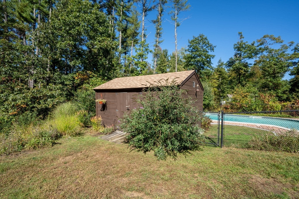 189 Flavell Road Groton, MA 01450 - Photo 9 of 32 Gallery Image 9