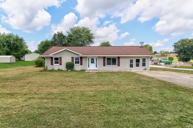 $215,000 | 215 Sycamore Street, Dale, IN 47523