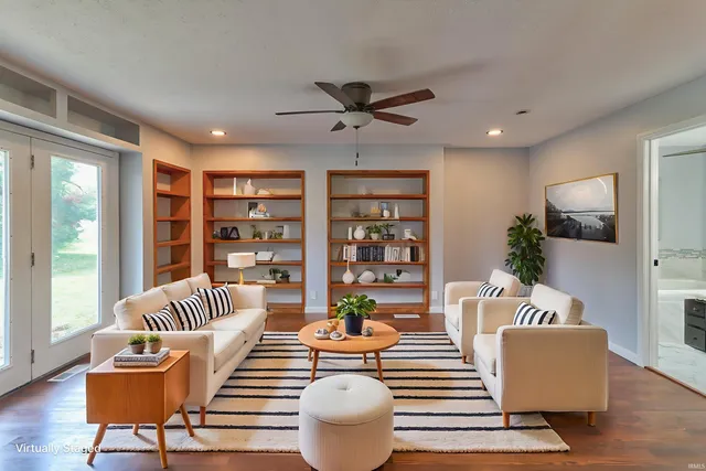 $205,000 | 215 Sycamore Street, Dale, IN 47523