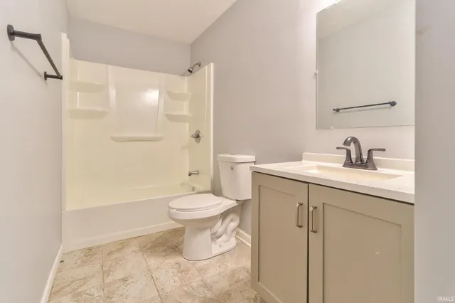 $205,000 | 215 Sycamore Street, Dale, IN 47523