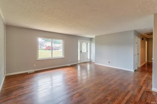 $215,000 | 215 Sycamore Street, Dale, IN 47523