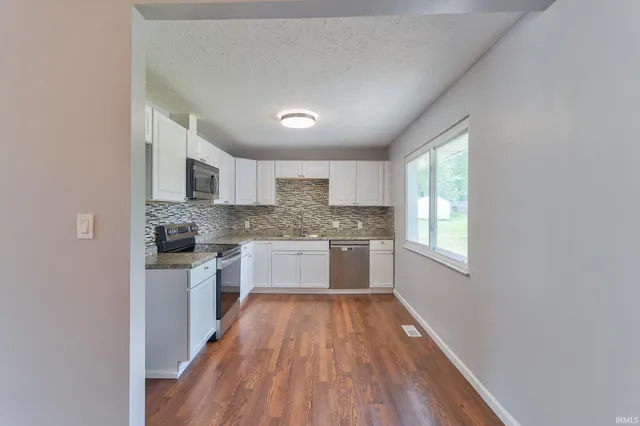 $215,000 | 215 Sycamore Street, Dale, IN 47523