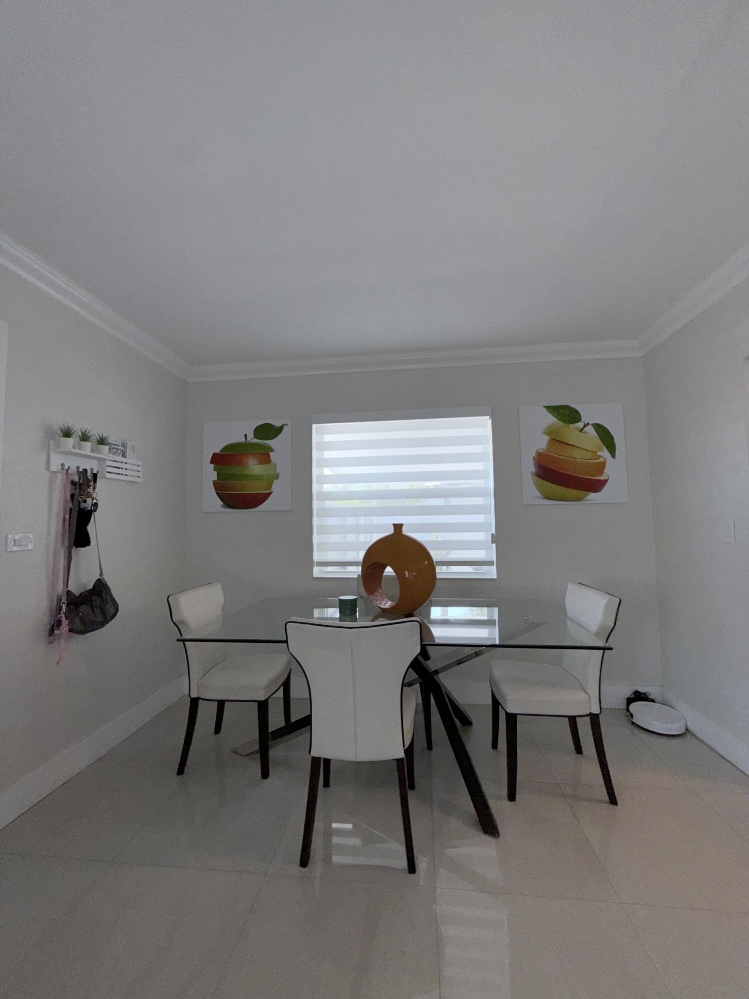 9235 Southwest 41st Street Miami, FL 33165 - Photo 13 of 63 IMG_8021