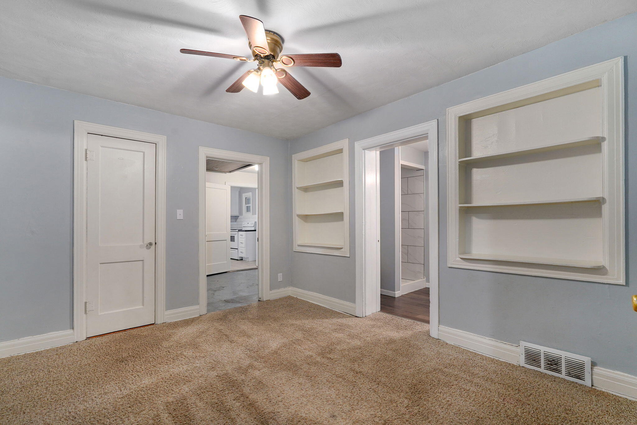 637 South Kickapoo Avenue Springfield, MO 65804 - Photo 21 of 24 637 S Kickapoo Ave-21