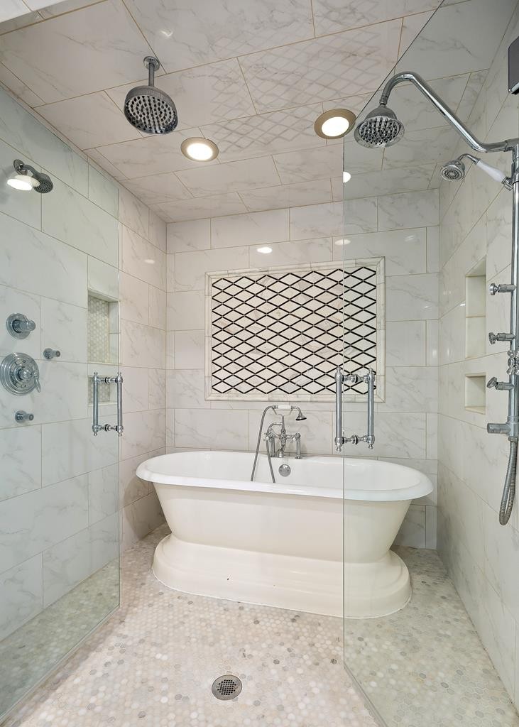 480 Jamestown Road Cookeville, TN 38501 - Photo 25 of 46 a bathroom with a bathtub and shower